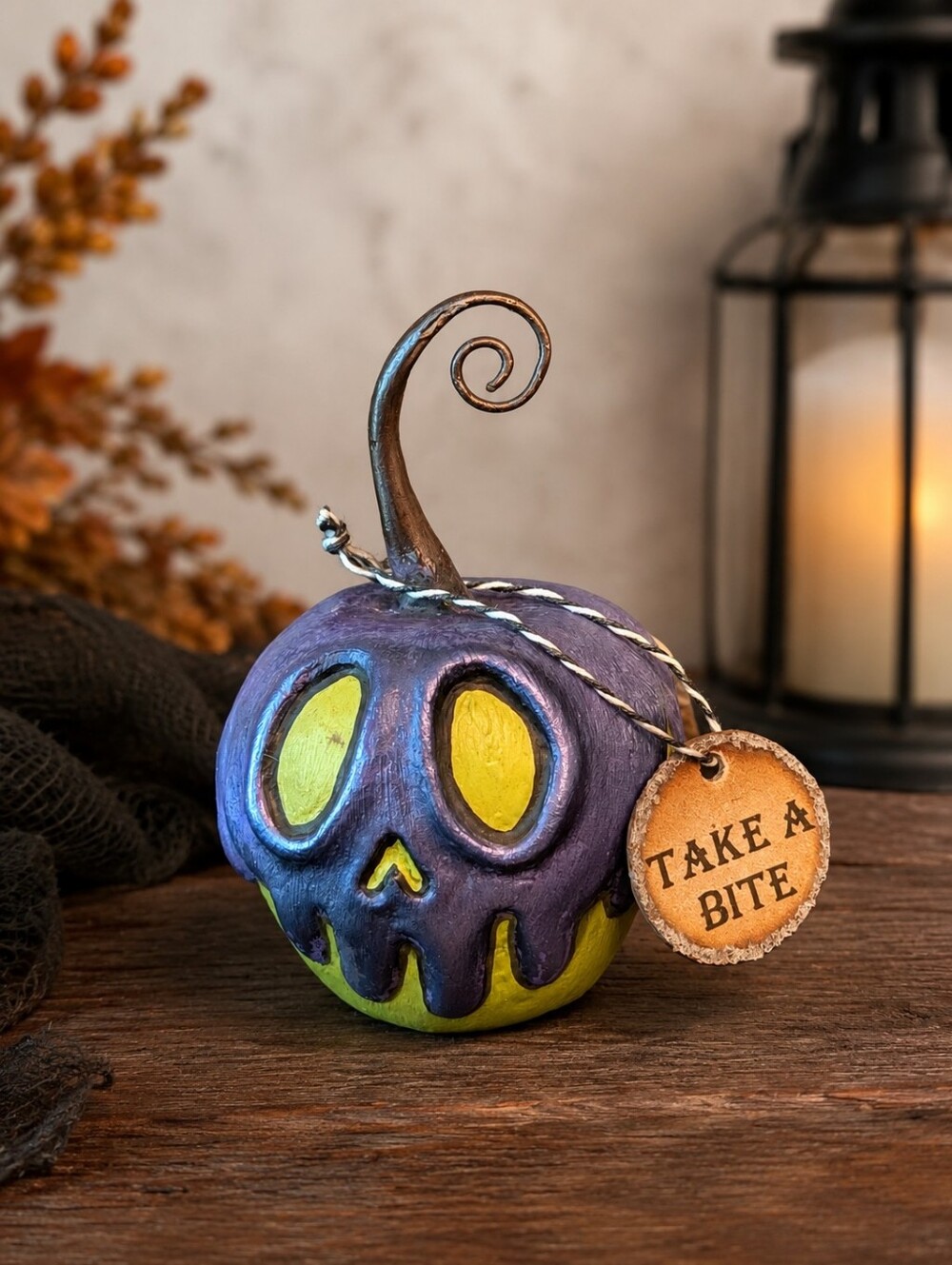 Disney Bethany lowe 3.5" poison apple Halloween decor ornament Leeann Kress